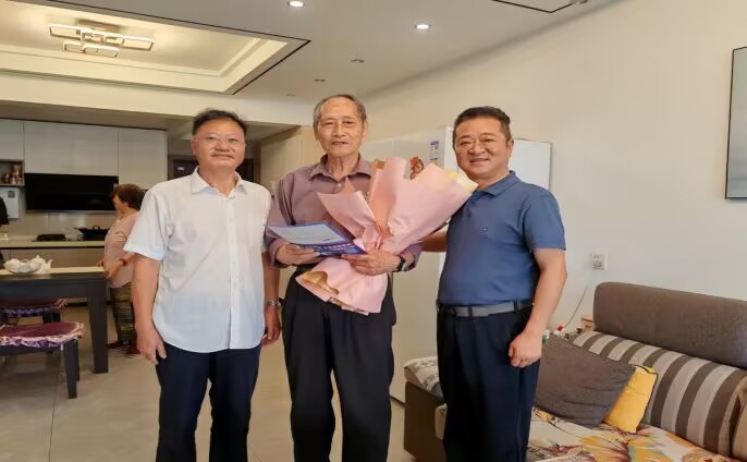 慰问专家 慰问专家